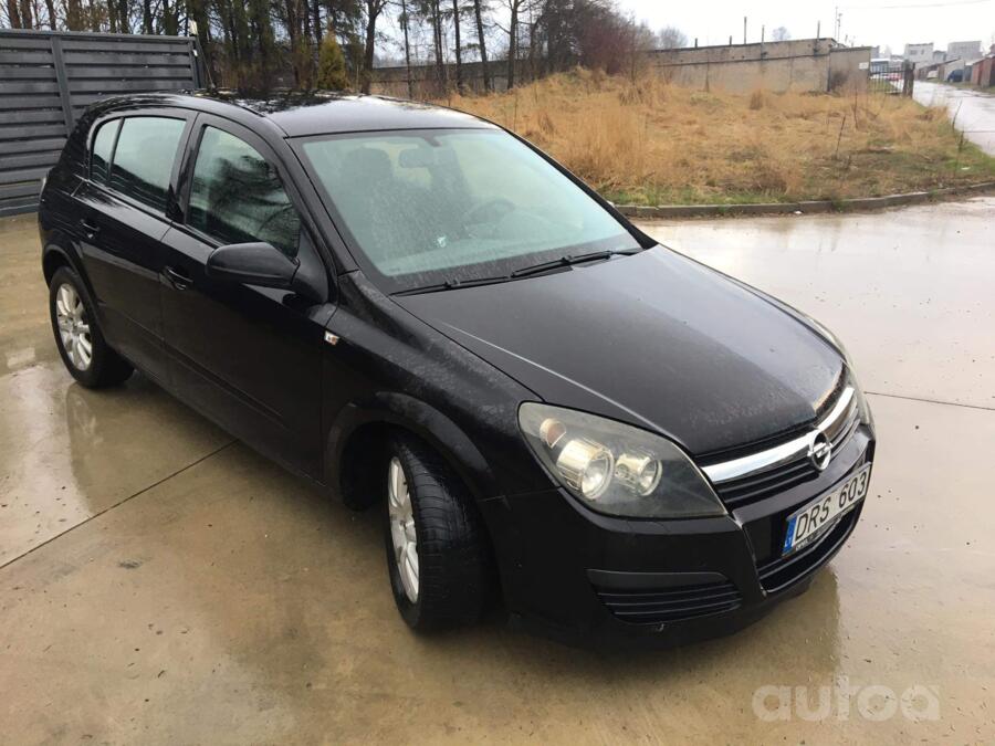 Opel Astra H Hatchback