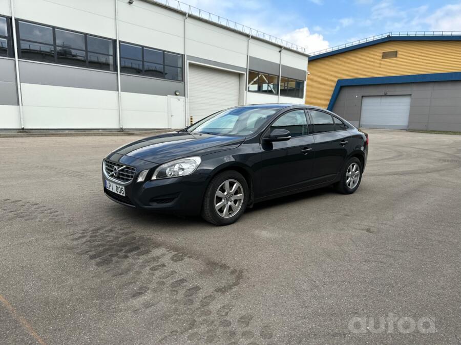 Volvo S60 2 generation Sedan
