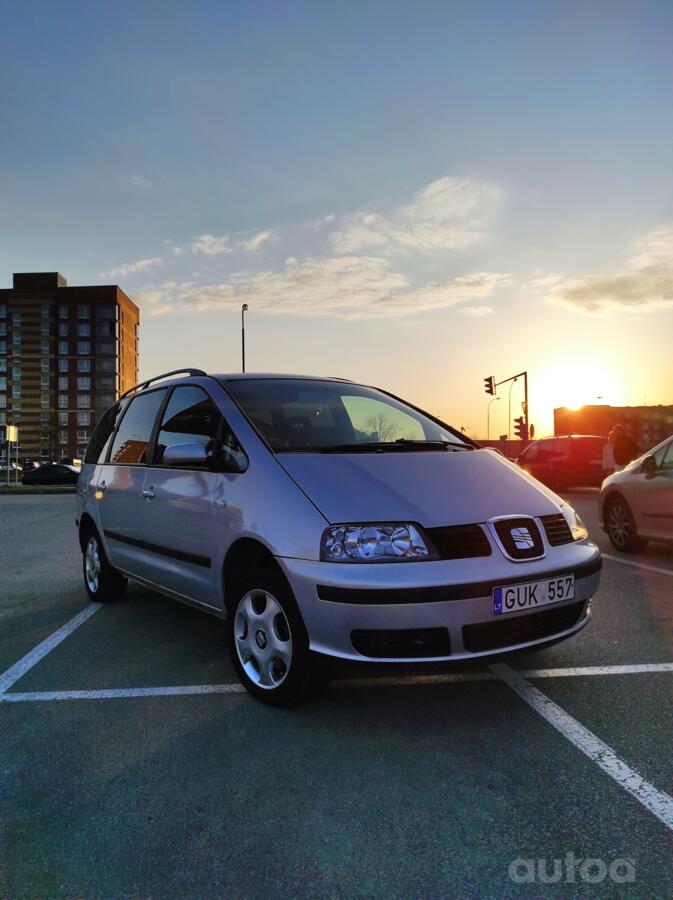 SEAT Alhambra 1 generation [restyling] Minivan