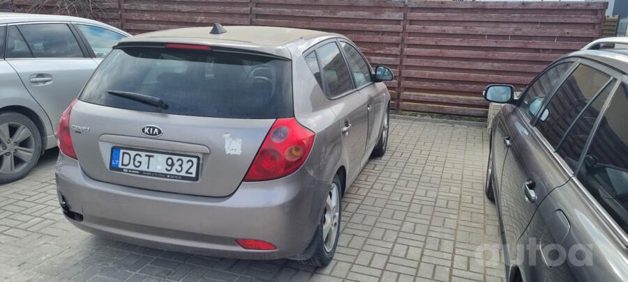 Kia Cee'd 1 generation Hatchback 5-doors