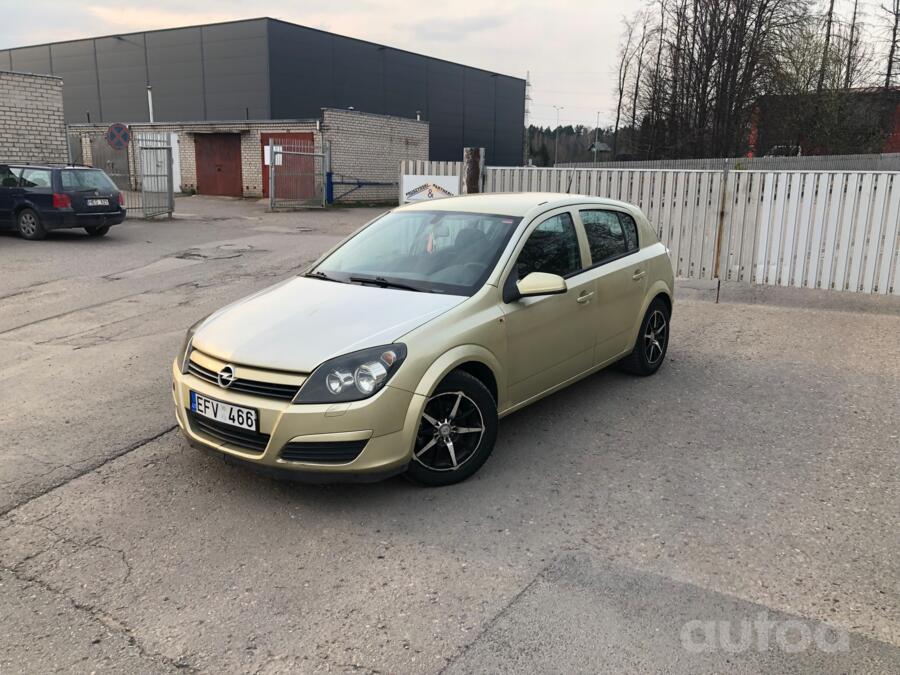 Opel Astra H Hatchback