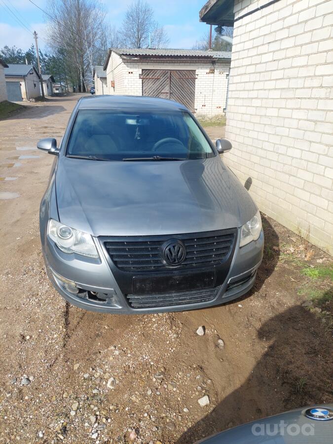 Volkswagen Passat B6 Sedan 4-doors