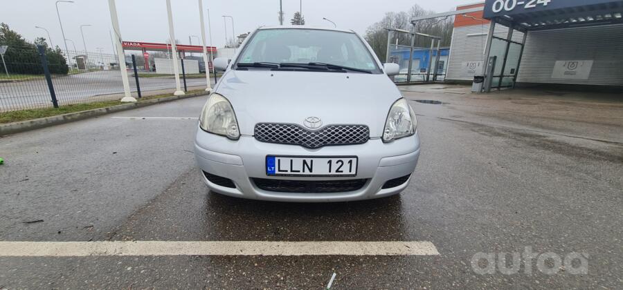 Toyota Yaris 2 generation