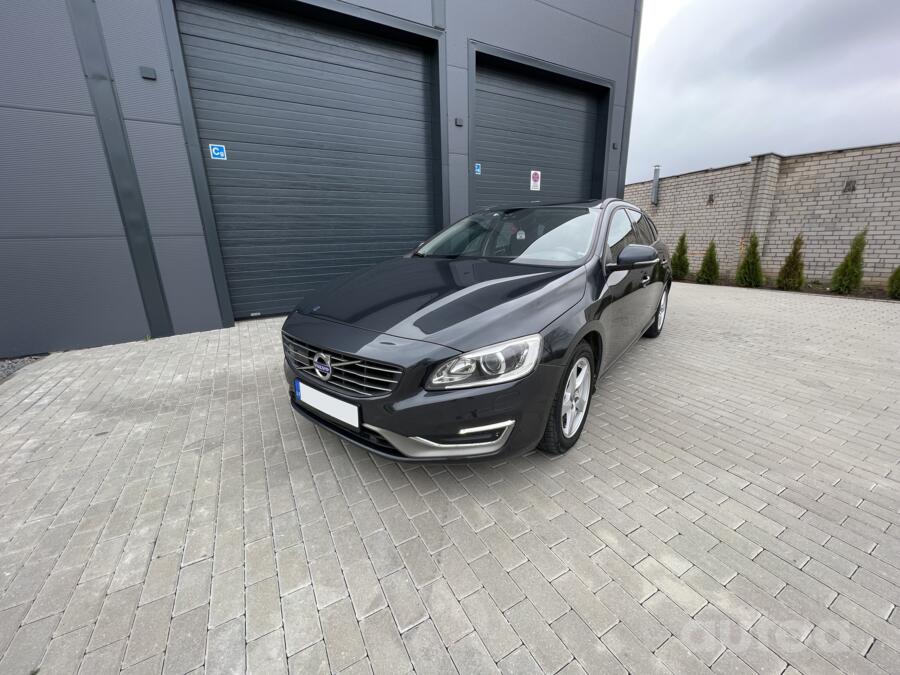Volvo V60 1 generation [restyling] wagon 5-doors