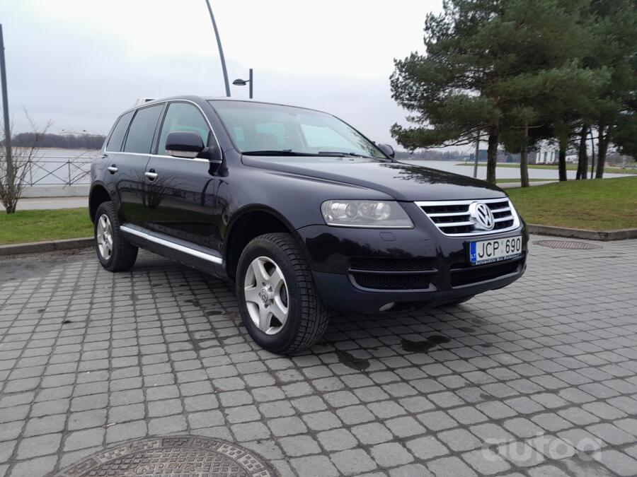 Volkswagen Touareg 1 generation Crossover