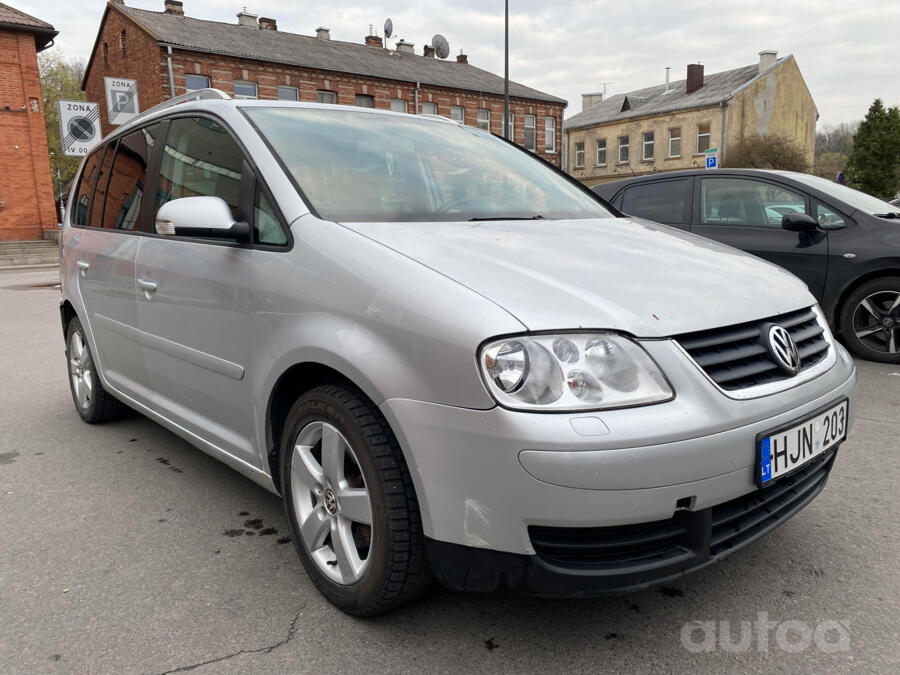 Volkswagen Touran 1 generation Minivan