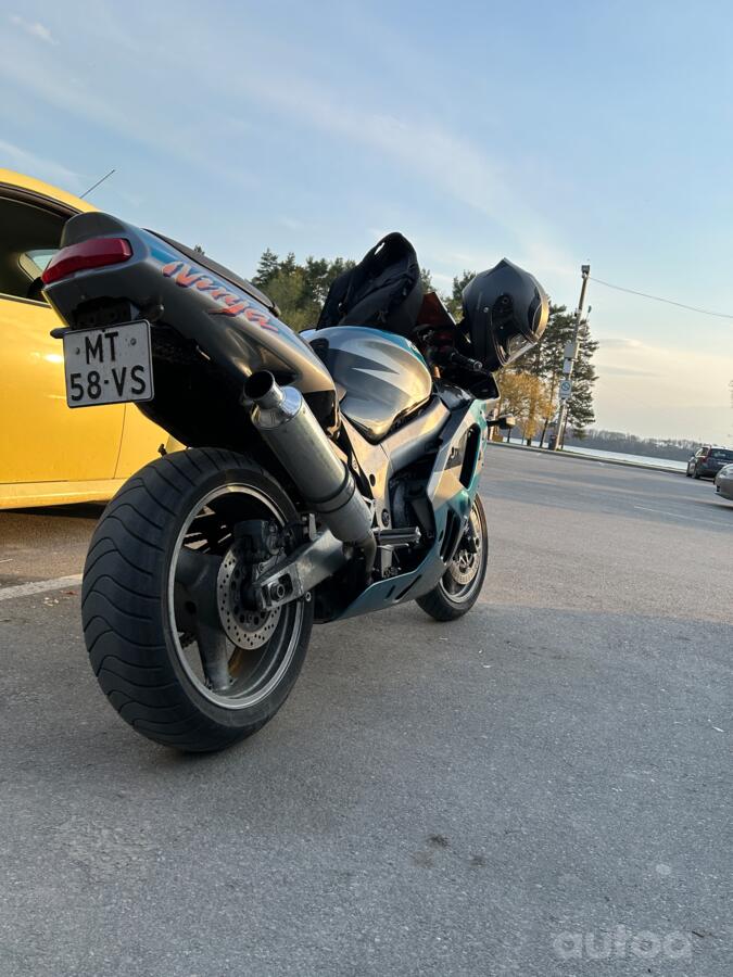 Kawasaki Ninja ZX-9R