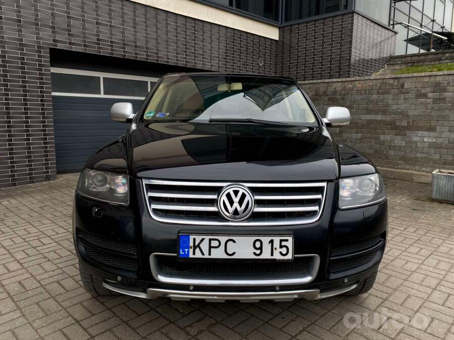 Volkswagen Touareg 1 generation Crossover