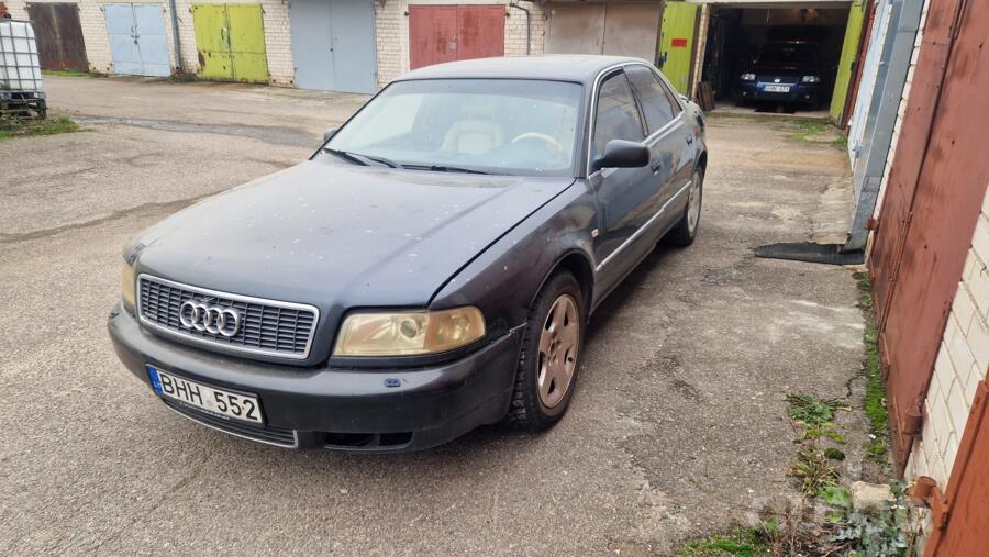 Audi A8 D2/4D Sedan 4-doors