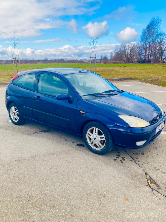Ford Focus 1 generation Hatchback 3-doors