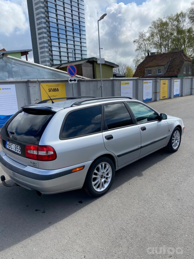 Volvo V40 1 generation [2th restyling] wagon