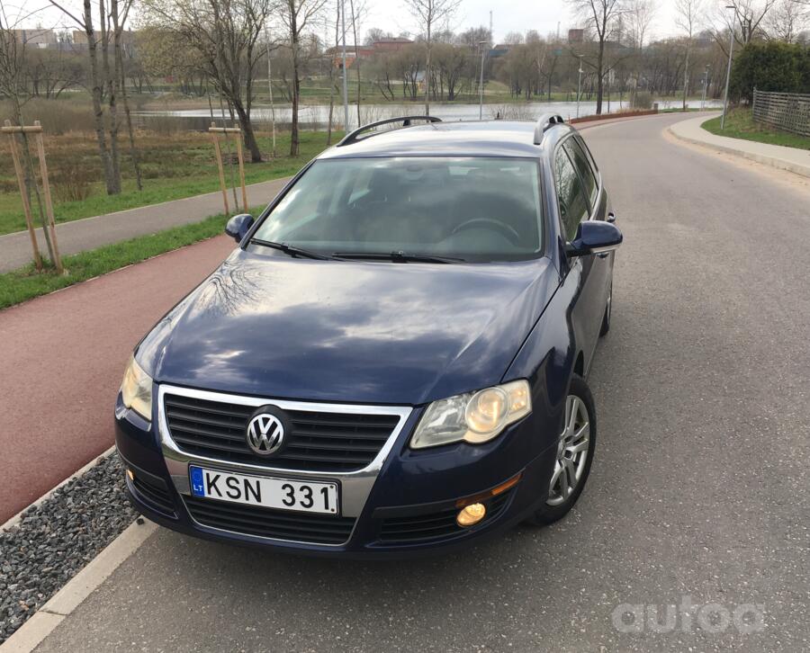 Volkswagen Passat B6 wagon 5-doors