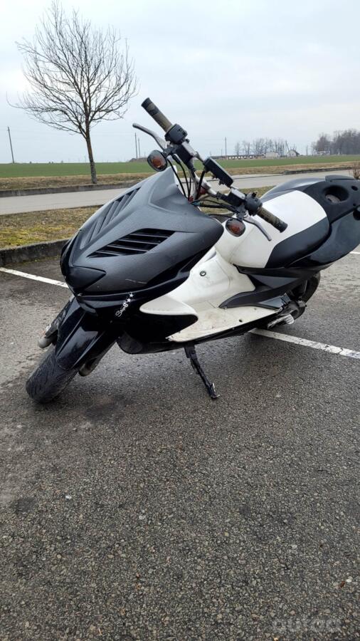 Yamaha Aerox