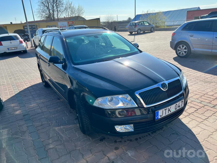 Skoda Octavia 2 generation Combi wagon 5-doors