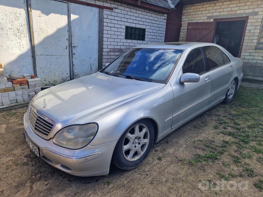 Mercedes-Benz S-Class W220 Sedan Long