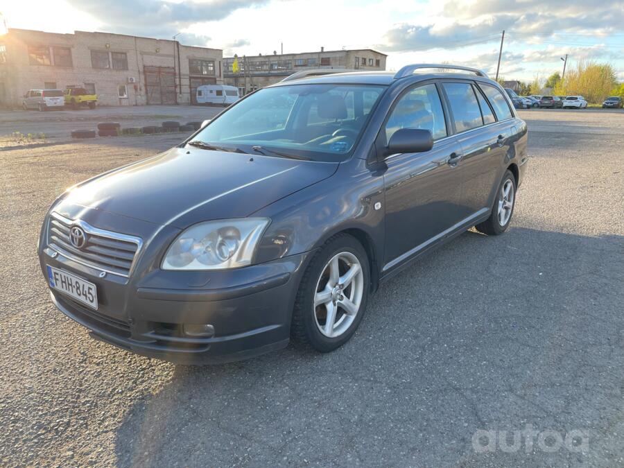 Toyota Avensis 2 generation wagon