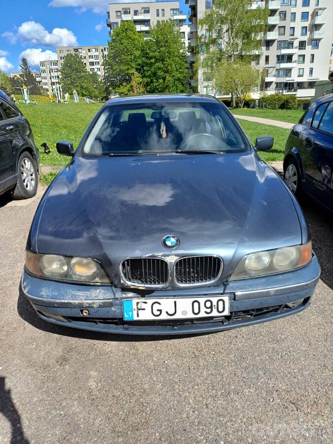 BMW 5 Series E39 Sedan 4-doors
