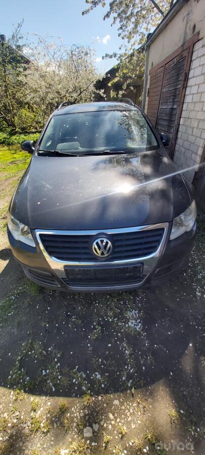 Volkswagen Passat B6 wagon 5-doors