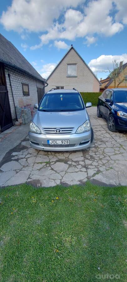 Toyota Avensis Verso 1 generation [restyling] Minivan
