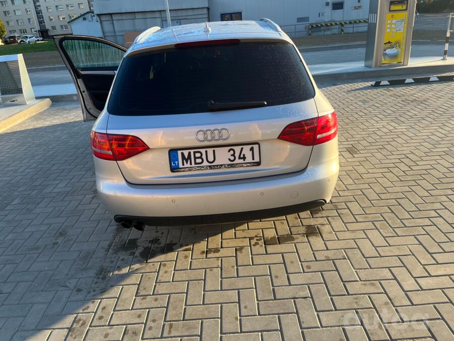 Audi A4 B8/8K Sedan 4-doors