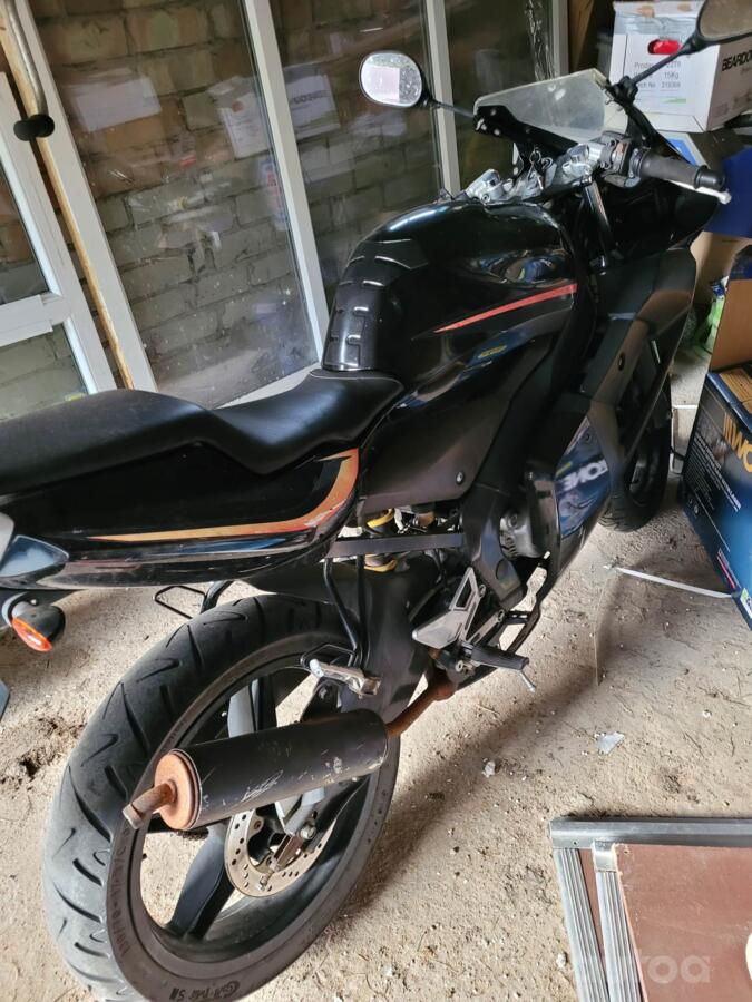 Yamaha TZR