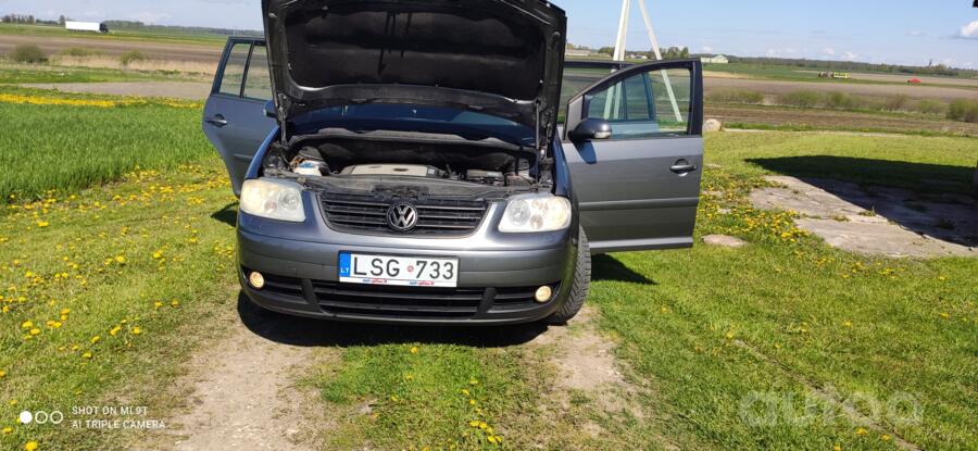 Volkswagen Touran 1 generation Minivan