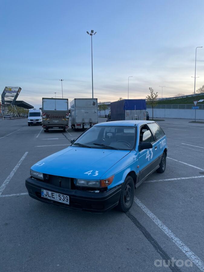 Mitsubishi Colt 3 generation