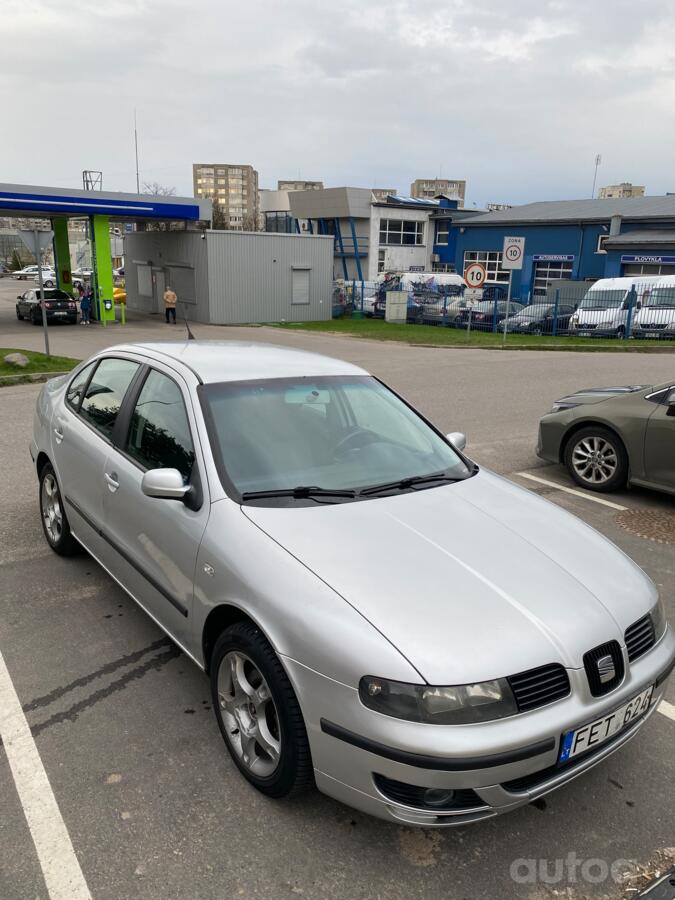 SEAT Toledo 2 generation Sedan