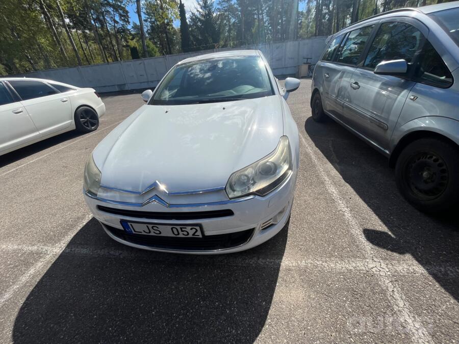 Citroen C5 2 generation Sedan