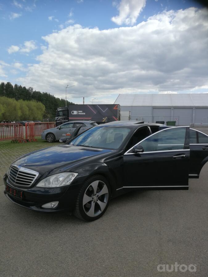 Mercedes-Benz S-Class W221 Sedan Long