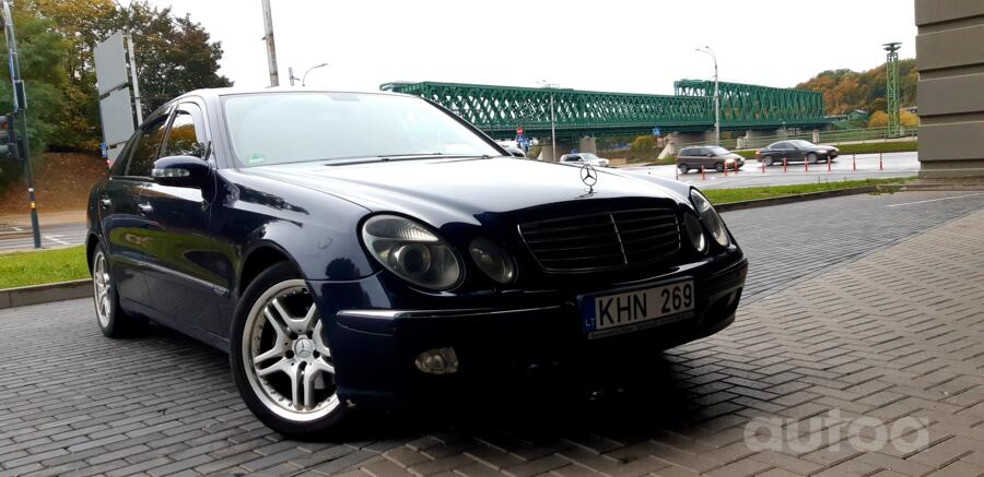 Mercedes-Benz E-Class W211 Sedan