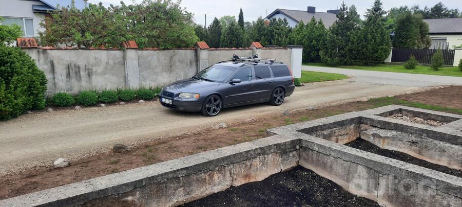 Volvo V70 2 generation [restyling] wagon 5-doors