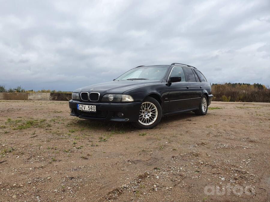 BMW 5 Series E39 Touring wagon