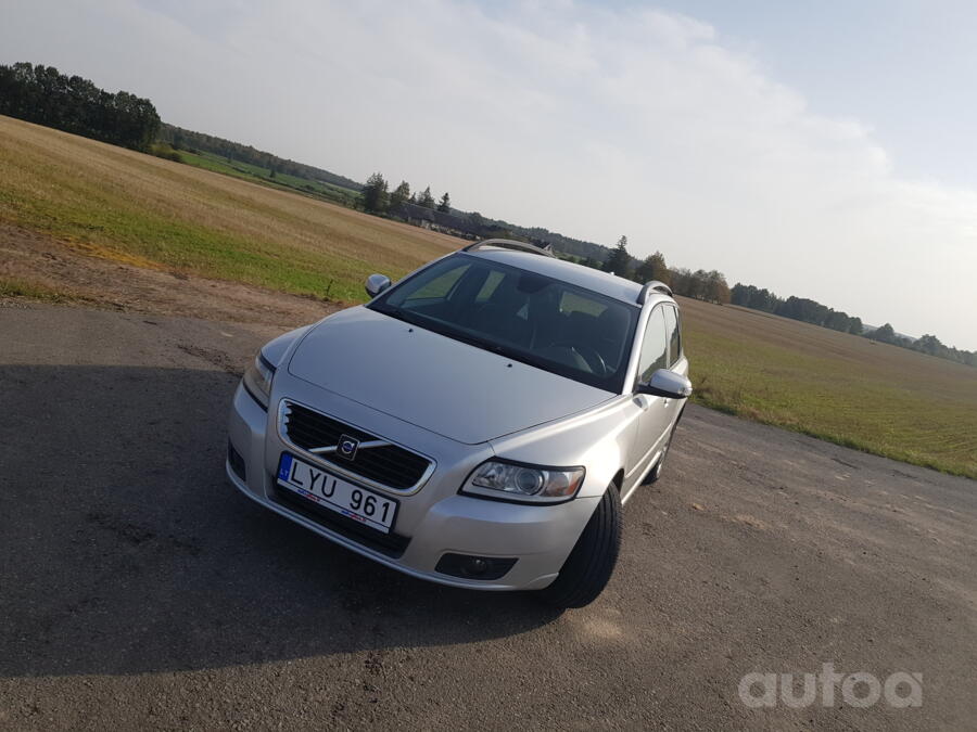 Volvo V50 1 generation [restyling]