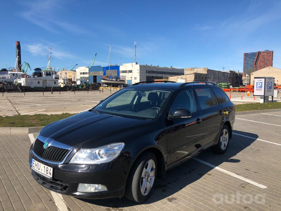 Skoda Octavia 2 generation [restyling] Combi wagon 5-doors