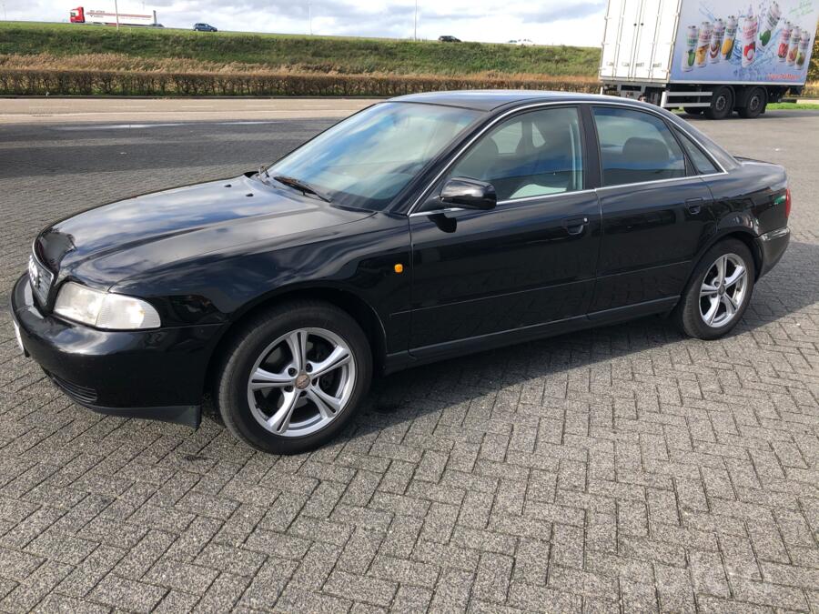 Audi A4 B5 Sedan