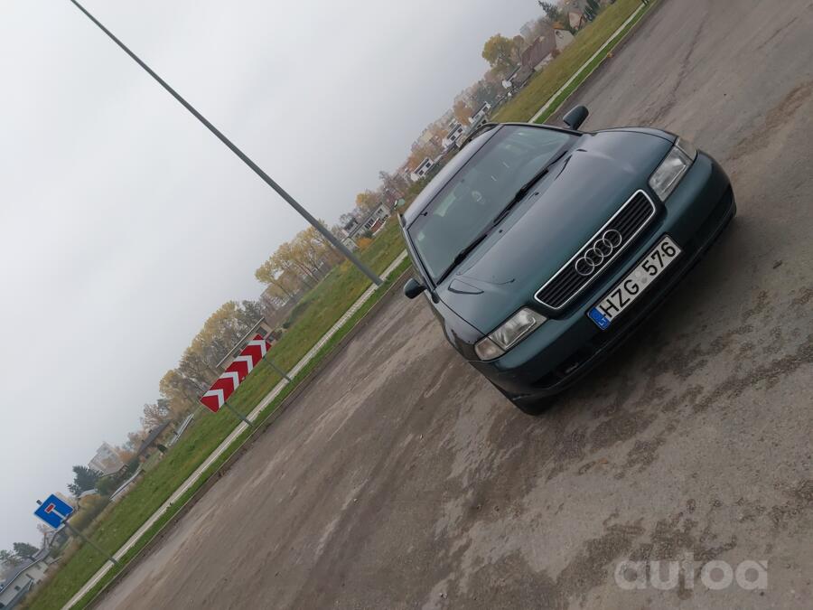 Audi A4 B5 Avant wagon 5-doors