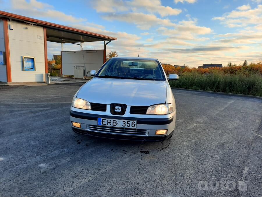 SEAT Cordoba 2 generation Sedan