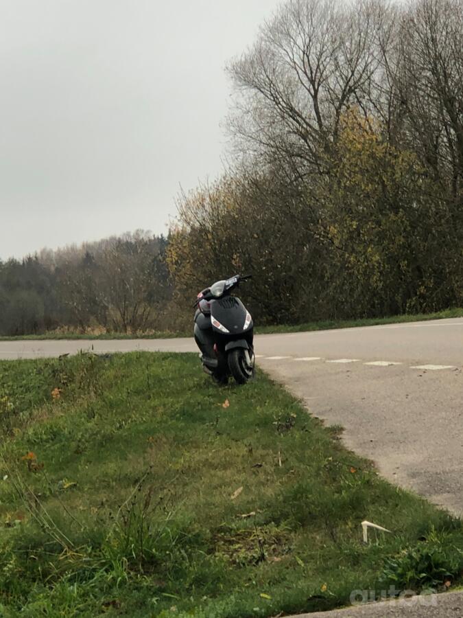 Piaggio Zip 50