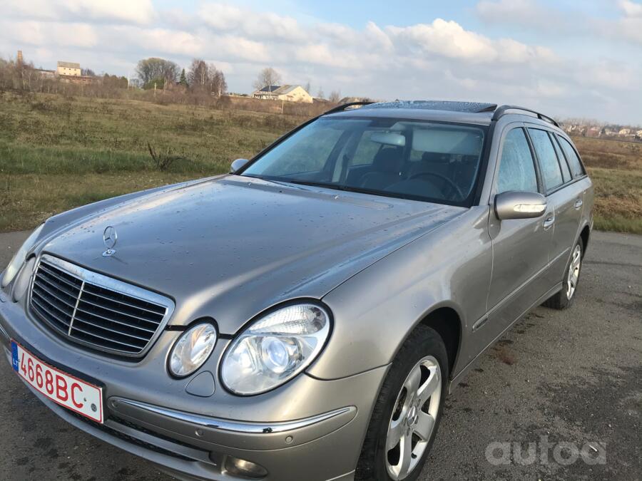Mercedes-Benz E-Class W211 Sedan