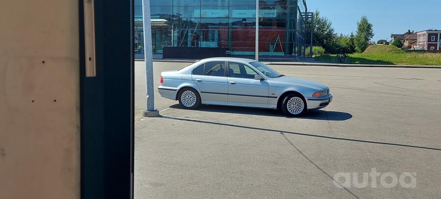 BMW 5 Series E39 Sedan 4-doors