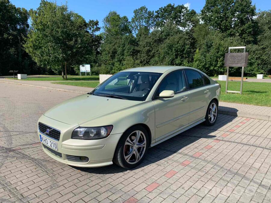 Volvo S40 2 generation Sedan