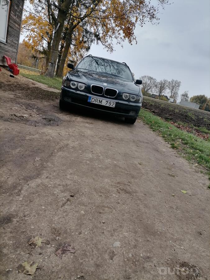 BMW 5 Series E39 Touring wagon