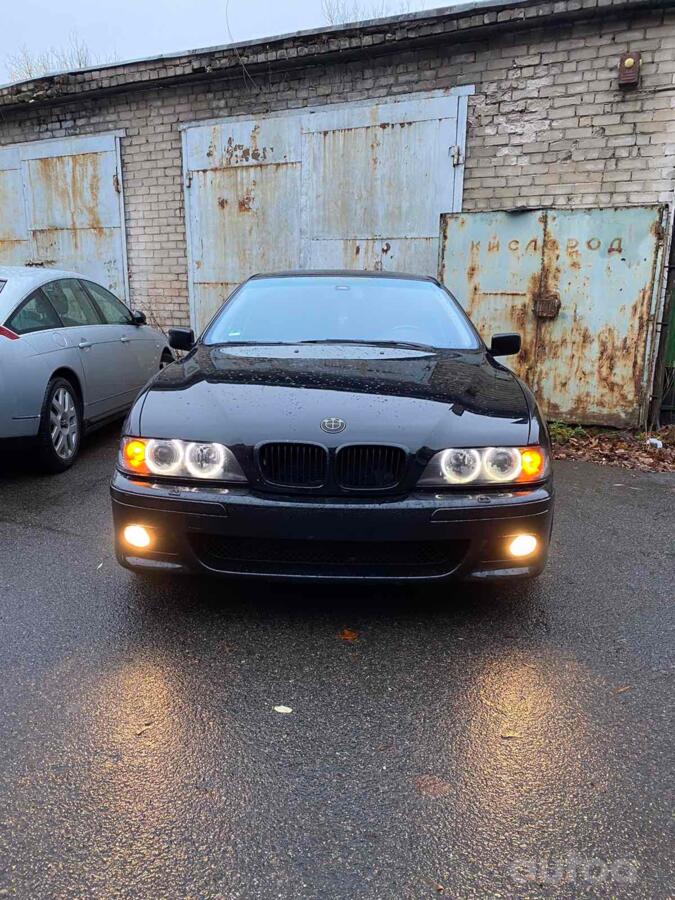 BMW 5 Series E39 Sedan 4-doors