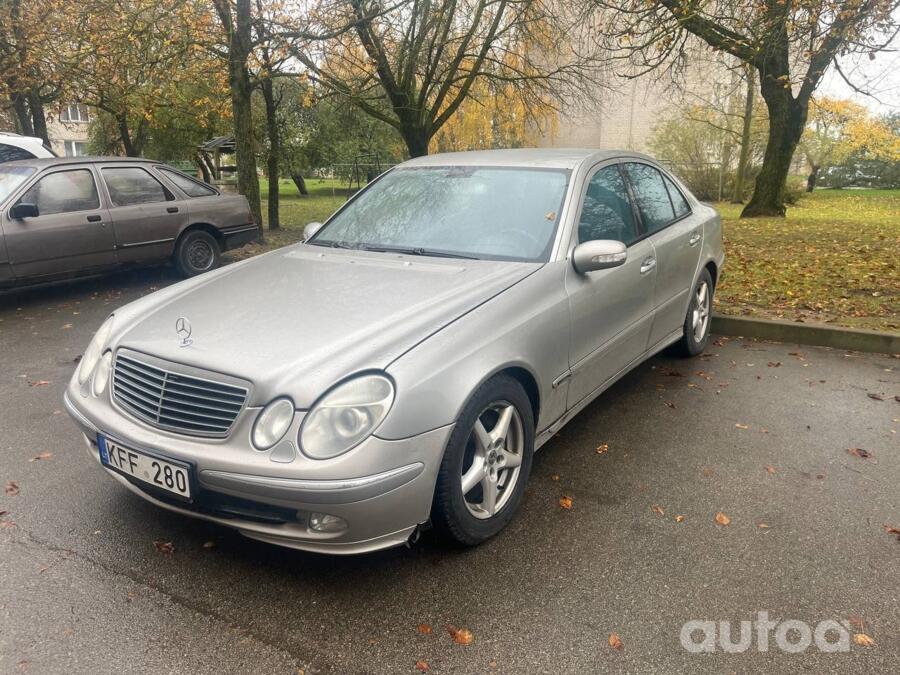 Mercedes-Benz E-Class W211 Sedan
