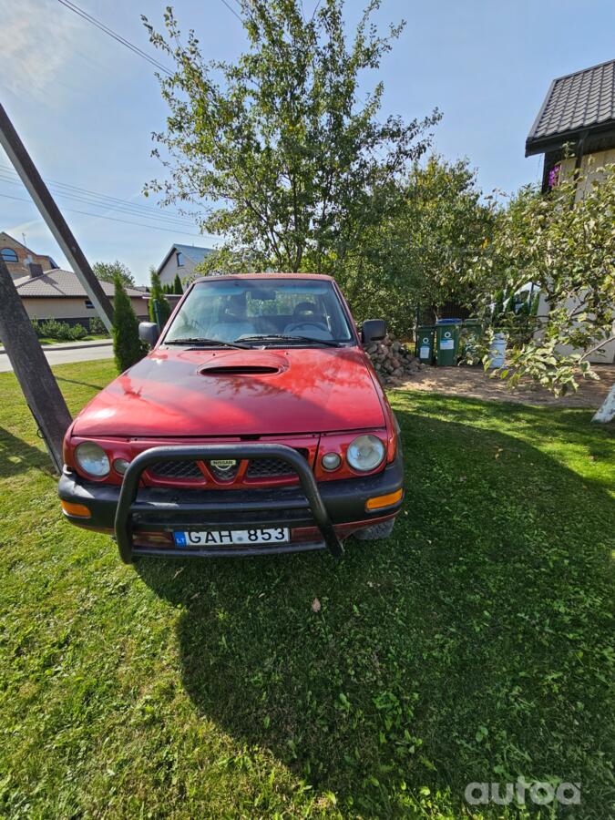Nissan Terrano 2 generation