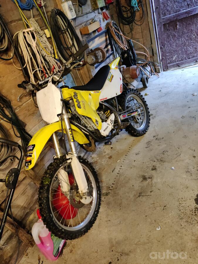 Suzuki RM