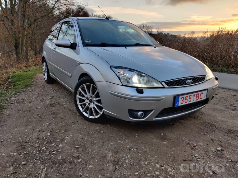 Ford Focus ST 1 generation