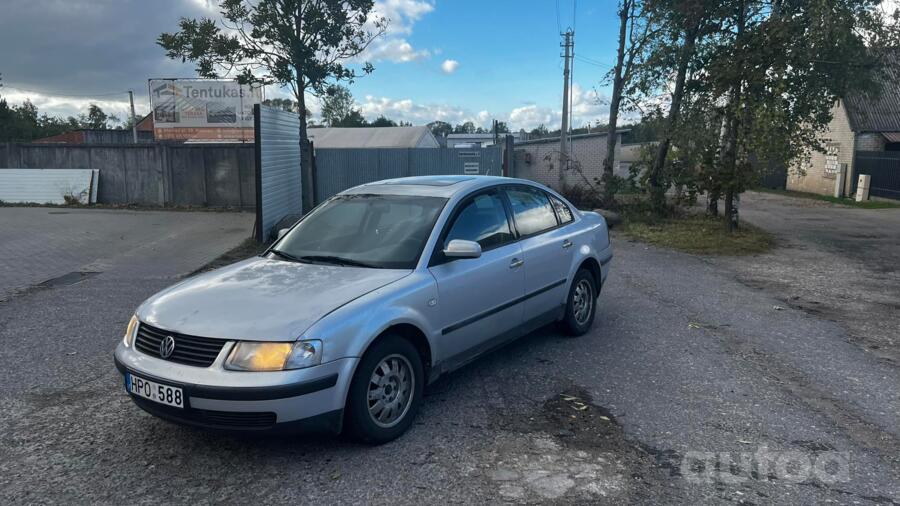 Volkswagen Passat B5 Sedan 4-doors