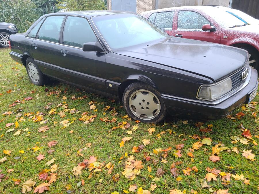 Audi 200 44/44Q Sedan